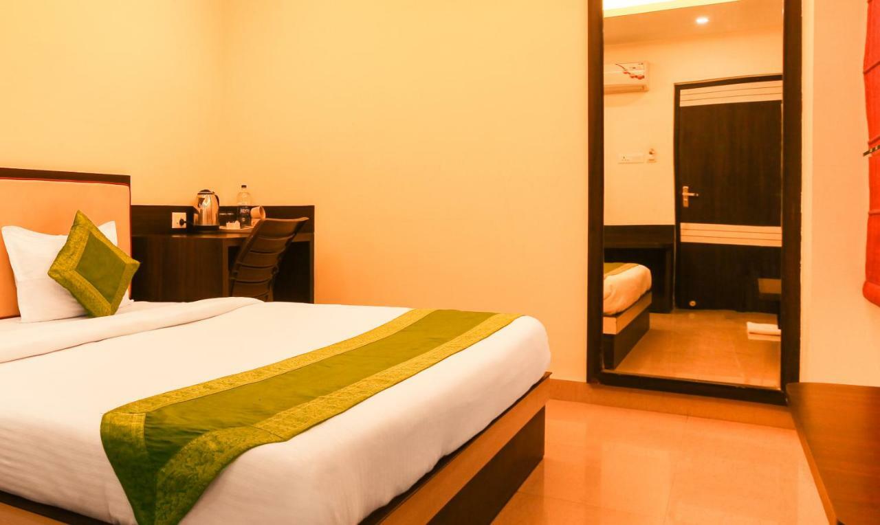 Hotel Janki International By Keymagics Varanasi Exterior photo